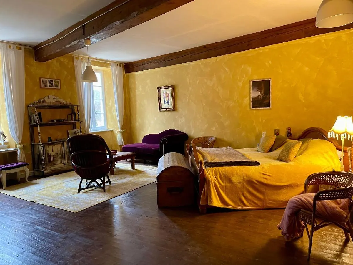 Les Contes Bed & Breakfast Fougax-et-Barrineuf 0*,  France