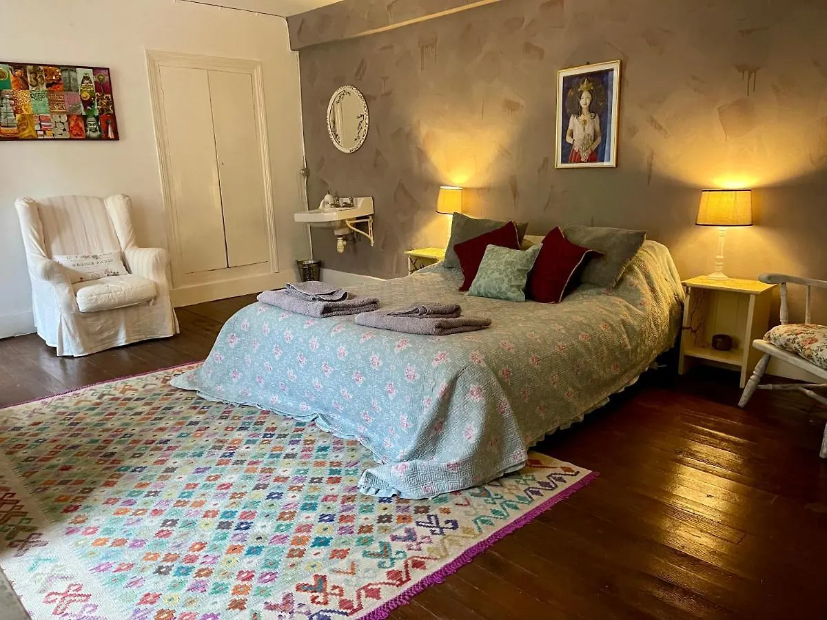 Bed & Breakfast Les Contes Bed and Breakfast Fougax-et-Barrineuf