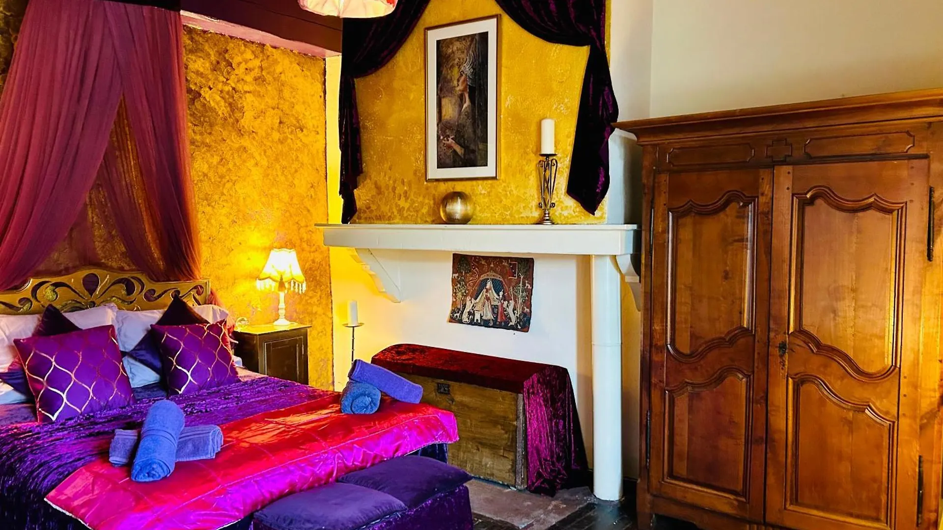 Les Contes Bed & Breakfast Fougax-et-Barrineuf