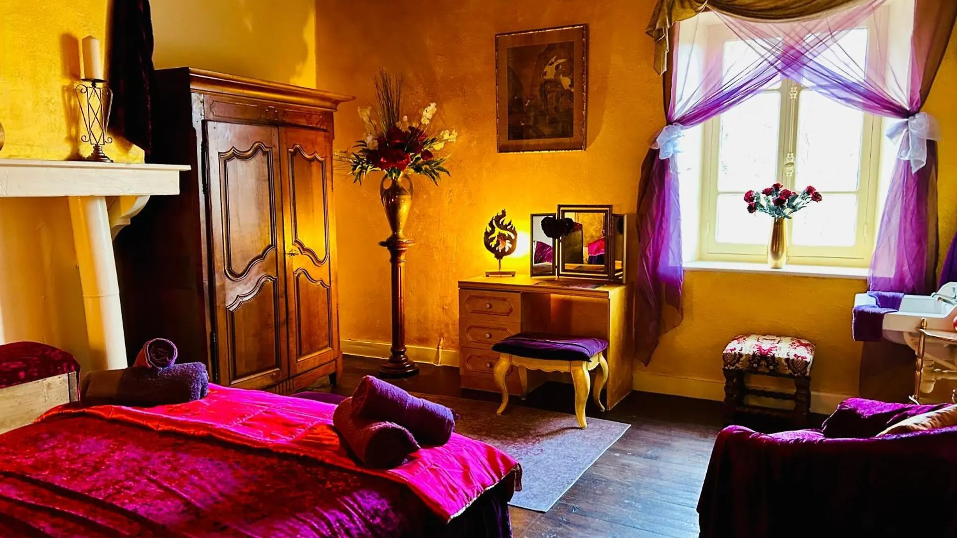 Les Contes Bed & Breakfast Fougax-et-Barrineuf 0*,