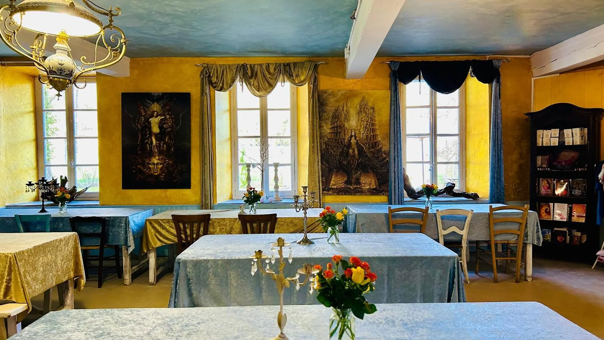 Les Contes Bed & Breakfast Fougax-et-Barrineuf