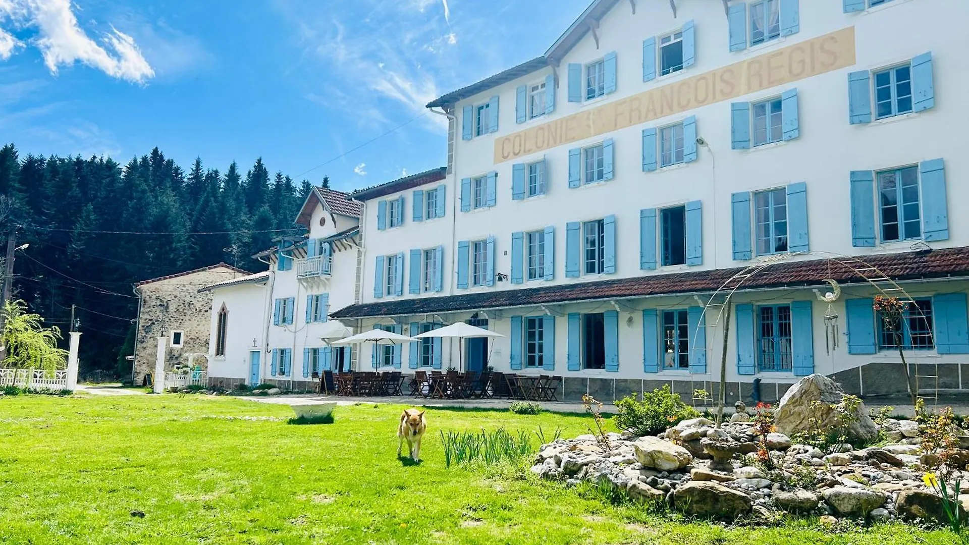 Les Contes Bed & Breakfast Fougax-et-Barrineuf