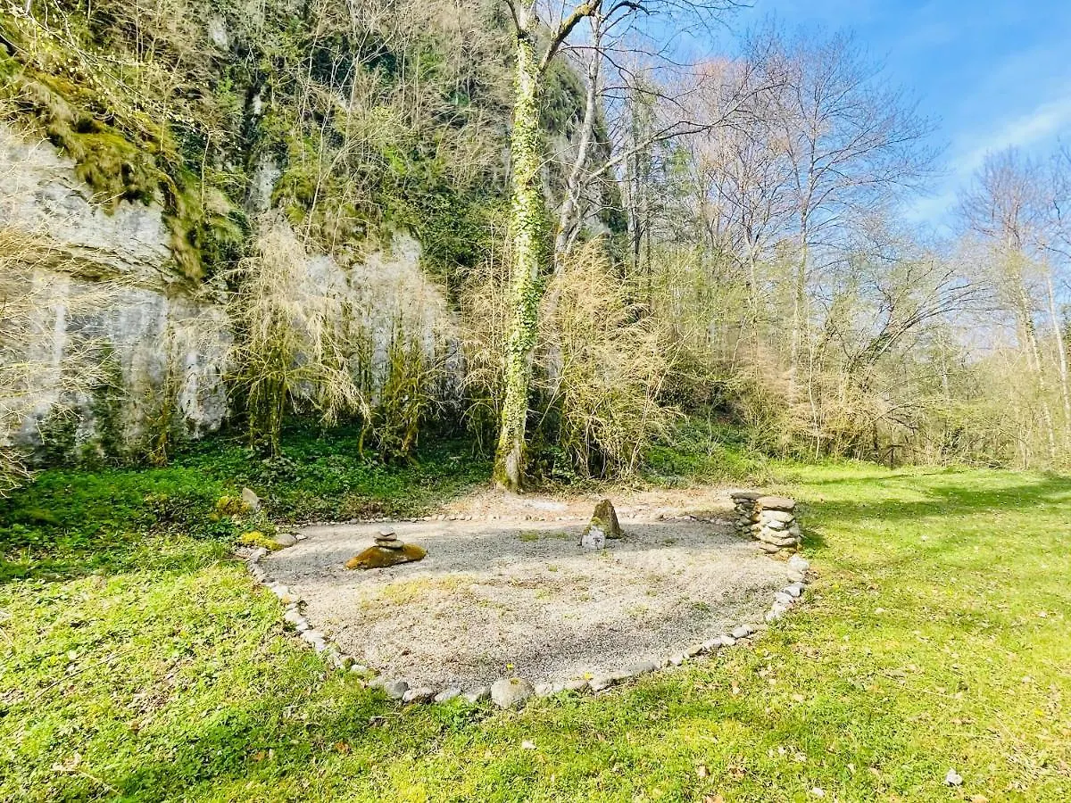 Les Contes Bed & Breakfast Fougax-et-Barrineuf