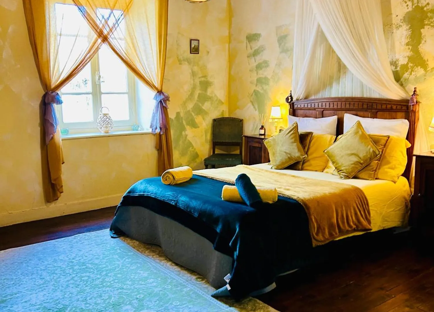 Les Contes Bed & Breakfast Fougax-et-Barrineuf