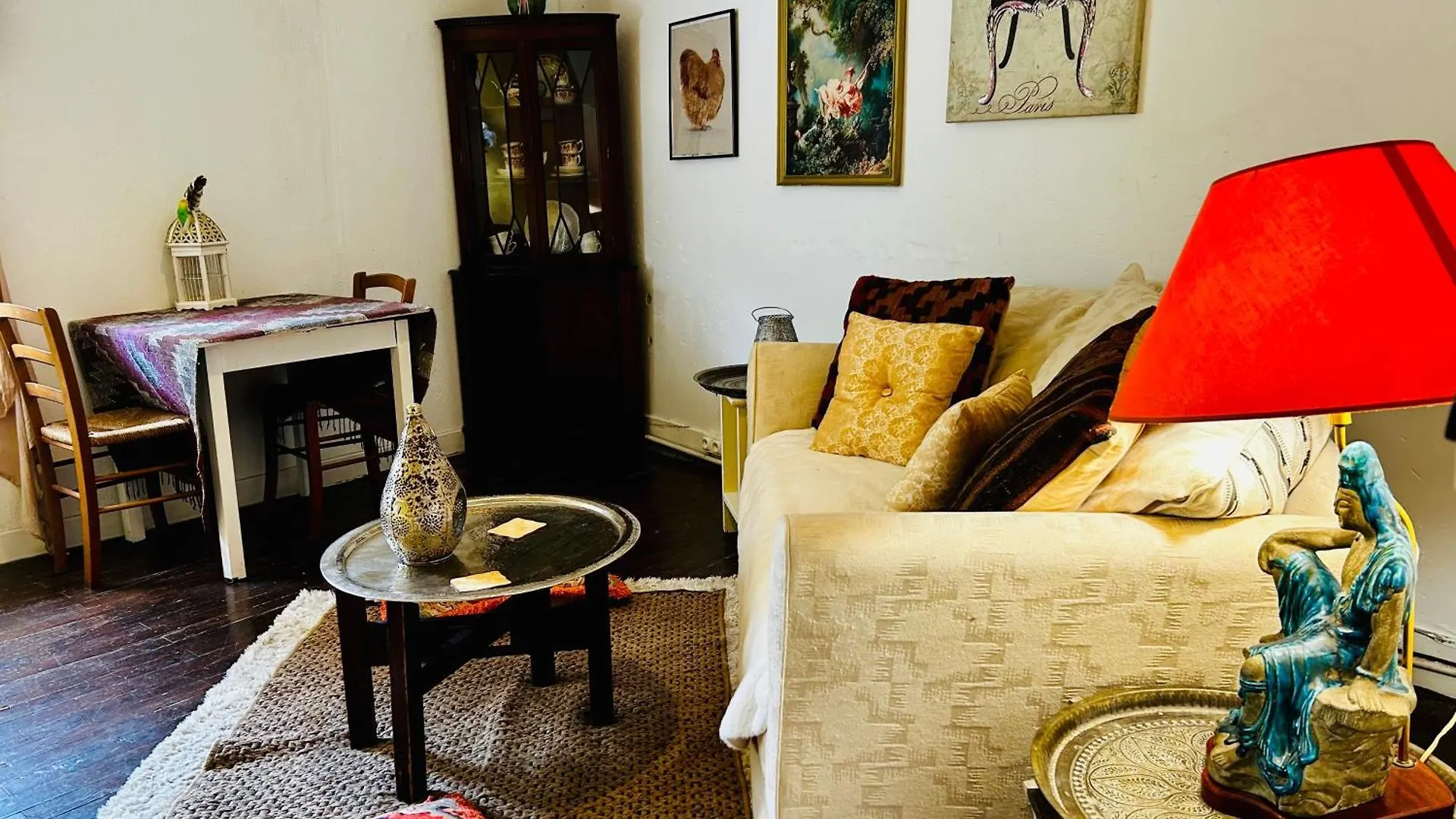 Les Contes Bed & Breakfast Fougax-et-Barrineuf