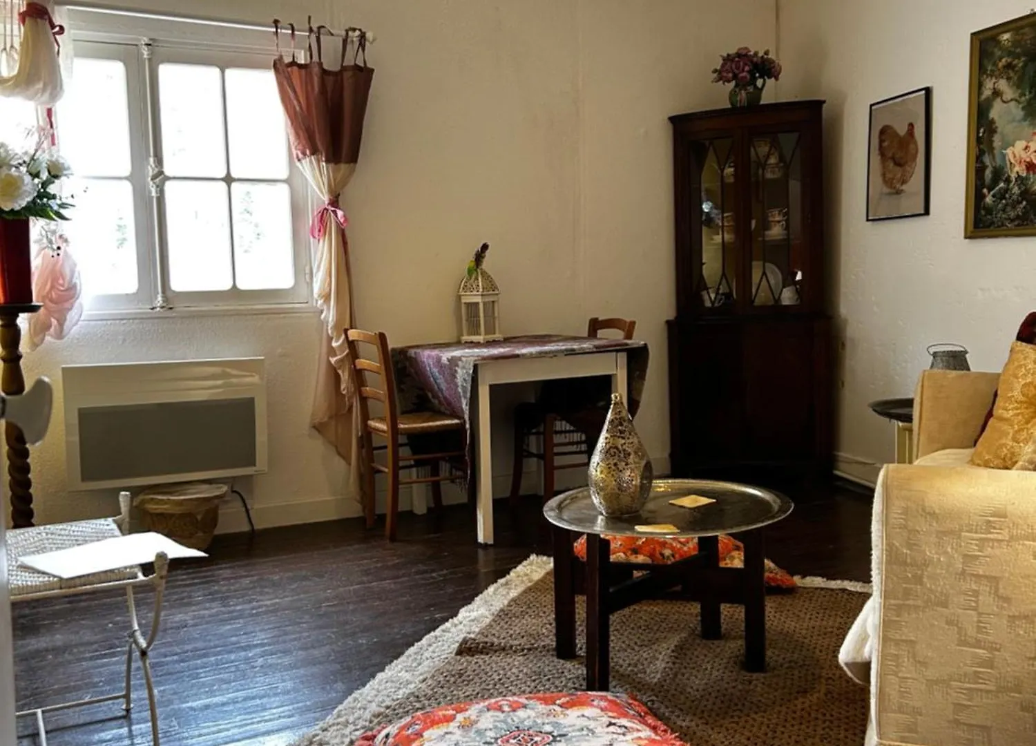 Les Contes Bed & Breakfast Fougax-et-Barrineuf 0*,  Fransa